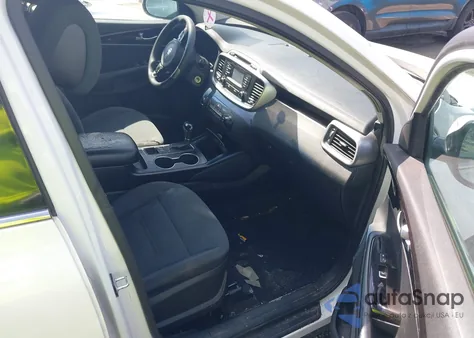 2017 Kia Sorento 3.3L Lx из США, поврежденный, VIN 5XYPGDA57HG190851